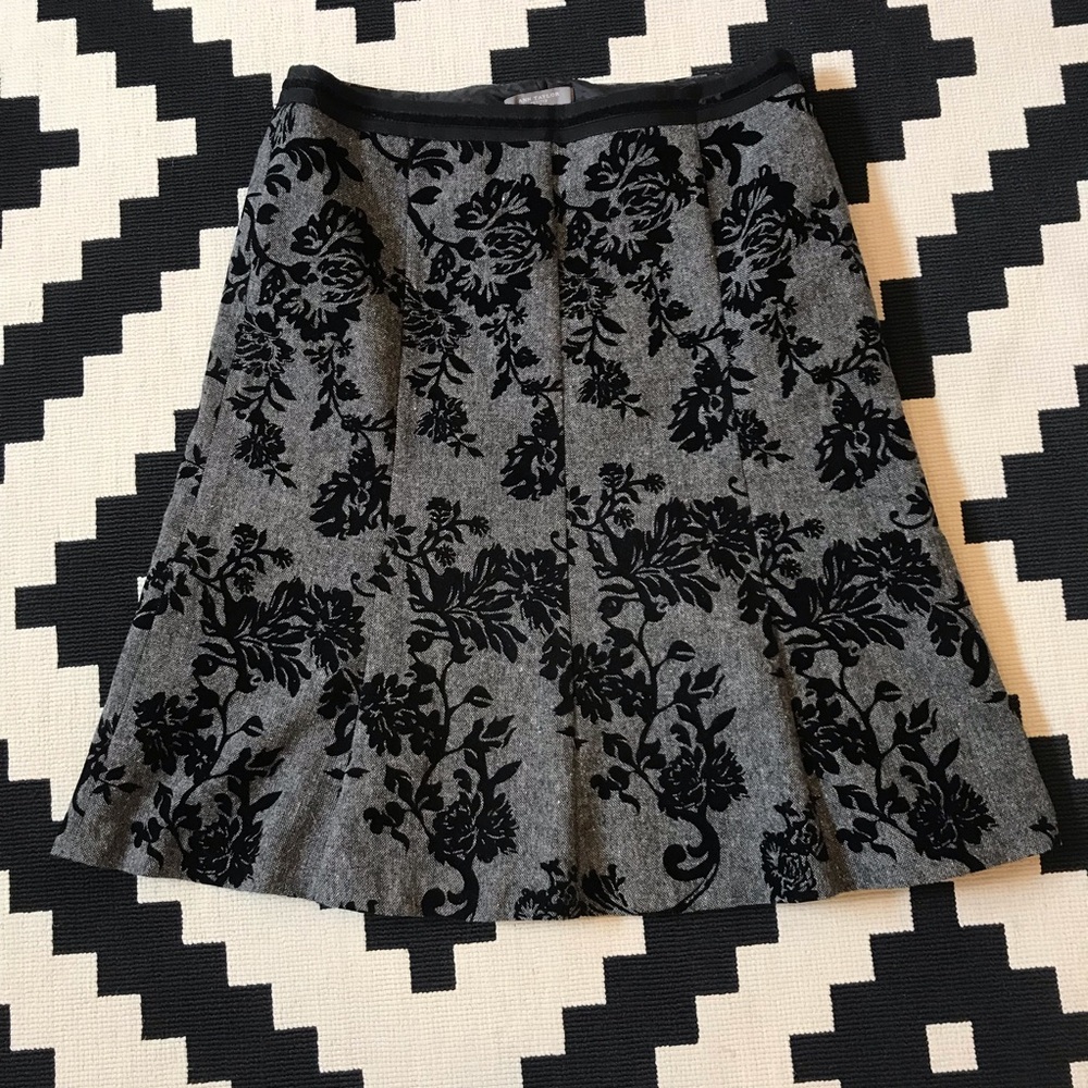 Ann Taylor 8P Tweed/Velvet Skirt